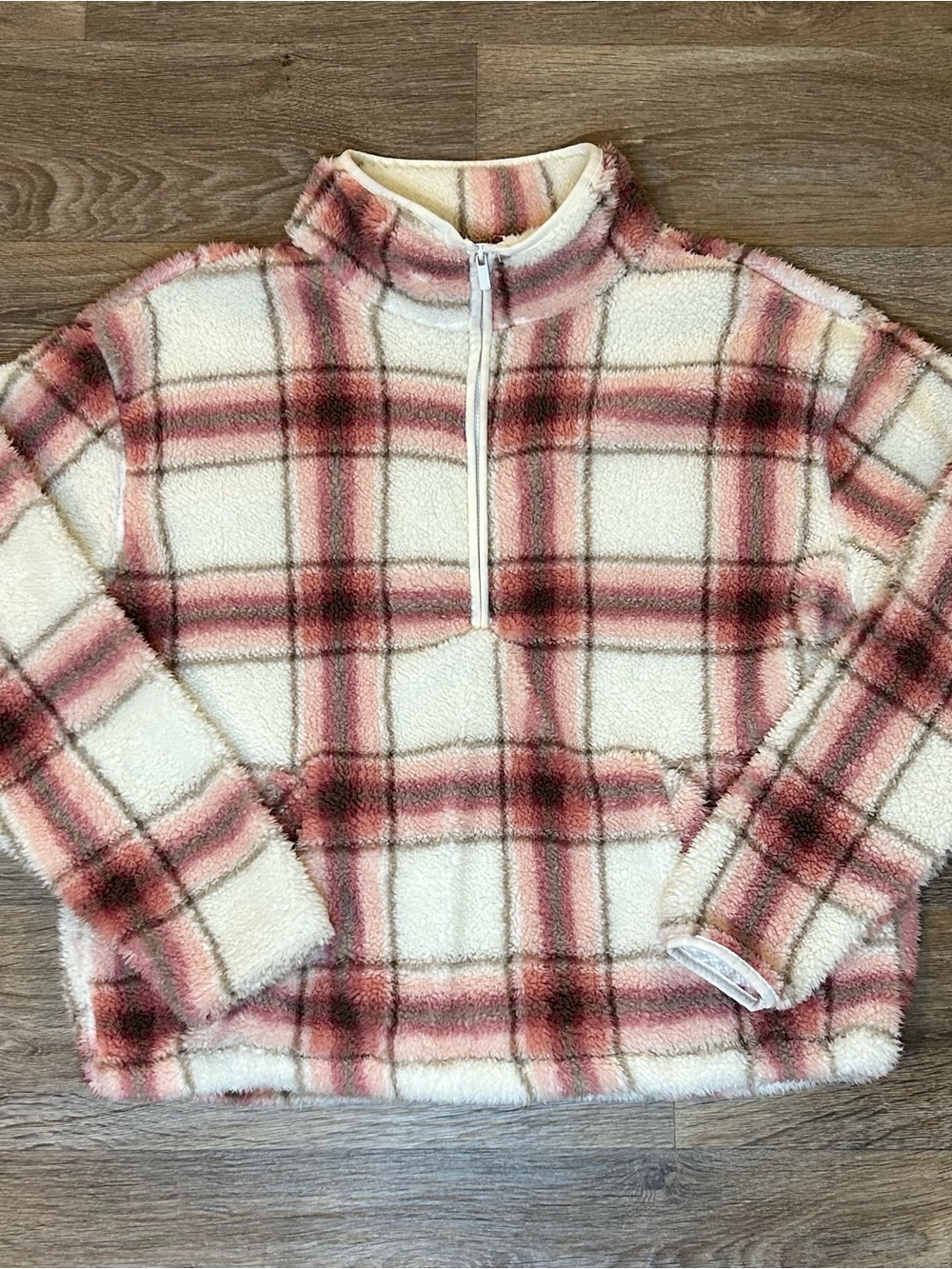 Fluffy Sherpa Fleece Style Pullover Quarter Zip Sweater - Women’s XXL (19)